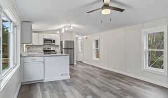 52 Guptill Rd, Belgrade, ME 04917