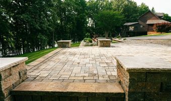 694 Eagle Point Dr, Austin, KY 42123