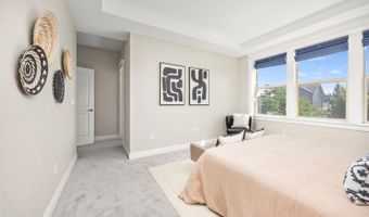 2567 Kingston St, Aurora, CO 80010