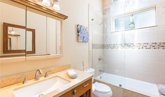 2106 Lakeshore Dr, Agoura Hills, CA 91301