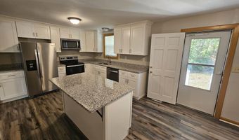 1561 Bradley Rd, Camden, SC 29020