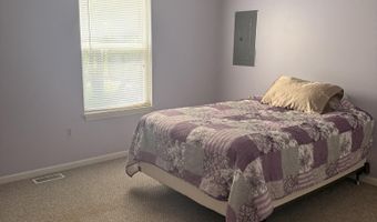 520 Sheldon St, Algonac, MI 48001