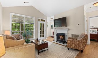 933 Sandringham Dr 933, Alpharetta, GA 30004