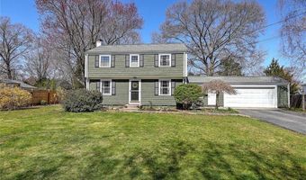11 Pine Ave, Barrington, RI 02806