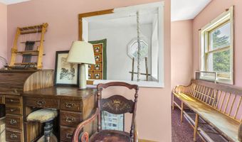 252 Meadowhill Rd, Manchester, ME 04351