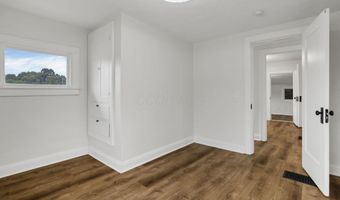 2365 N Stelzer Rd, Columbus, OH 43219
