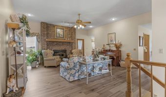 3988 N Farm Road 35, Ash Grove, MO 65604