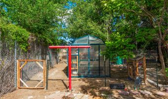 820 Maddox Ave, Aztec, NM 87410