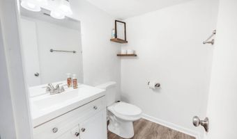 1368 Oliver Rd, Altavista, VA 24517