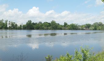 135 Riverside Dr, Alma, MI 48801
