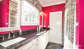 711 Yadkin St, Albemarle, NC 28001