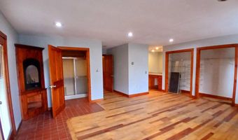 852 Pollander Rd, Cambridge, VT 05464