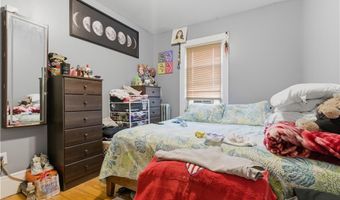 85 Hendricks St, Central Falls, RI 02863