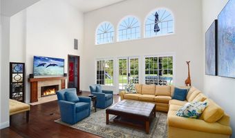 29302 Laro Dr, Agoura Hills, CA 91301