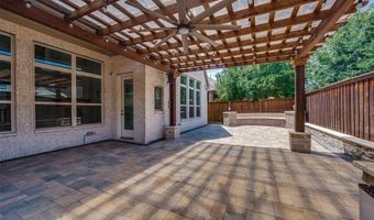 3143 Fountain Dr, Irving, TX 75063