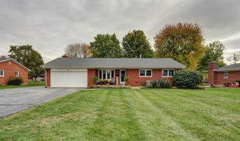 18 Greenmoor Dr, Arcanum, OH 45304