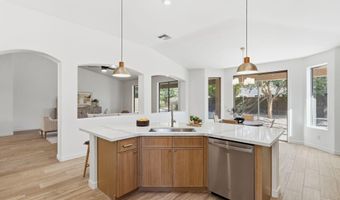 1689 E IRIS Dr, Chandler, AZ 85286