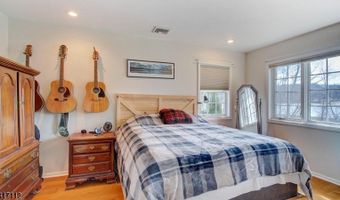 405 Cherry Ridge Rd, Alloway, NJ 07422
