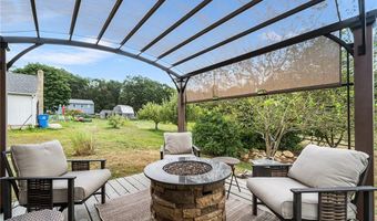 1392 Hope Rd, Cranston, RI 02831