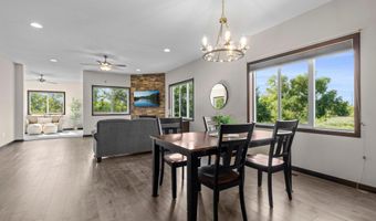 2726 11th Ave, Anoka, MN 55303