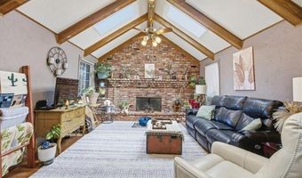15116 Chestnut St, Basehor, KS 66007