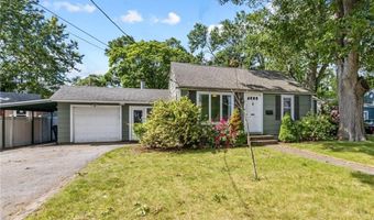 82 Vera St, Warwick, RI 02886