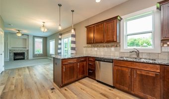506 NW Ridgeline Dr, Ankeny, IA 50023