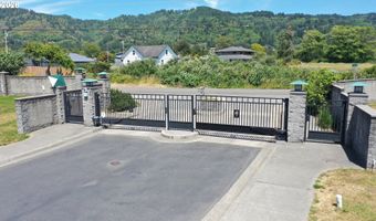 Sea Breeze Way 16, Brookings, OR 97415