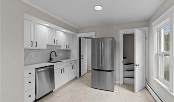 9 Lookout Ave, North Providence, RI 02911