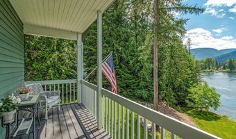 512 River Dr, Clark Fork, ID 83811