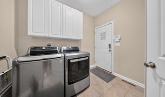 25 Winding Trl, Cheshire, CT 06410