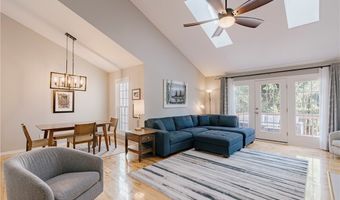 480 Glen Hollow Cir, Aurora, OH 44202