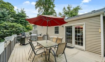 51 Normandy Ct, Middletown, NJ 07748