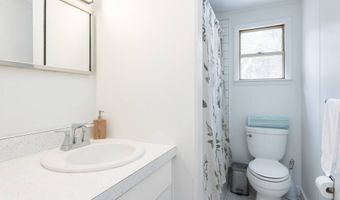 35 Mulford Ln, Amagansett, NY 11930