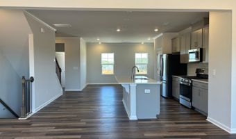 318 Leland Crest Dr, Apex, NC 27539