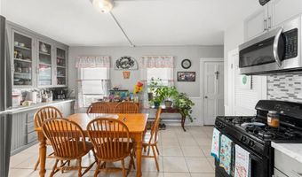 129 Cleveland St, Central Falls, RI 02863
