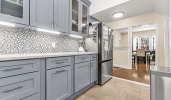 19 Lester St, Ansonia, CT 06401