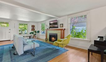 827 NW Delaware Ave, Bend, OR 97703