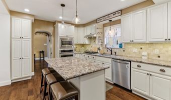 128 READING Ave, Barrington, NJ 08007