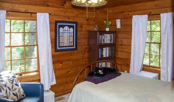 11 N Shore Rd, Chester, NH 03036