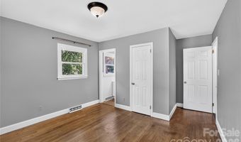 611 Pole Creasman Rd, Asheville, NC 28806
