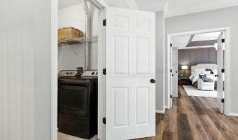 22530 FOREST RUN Dr, Ashburn, VA 20148