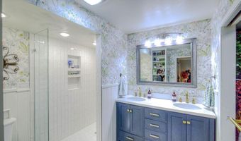 7 Valley Rd, Arkansas City, KS 67005