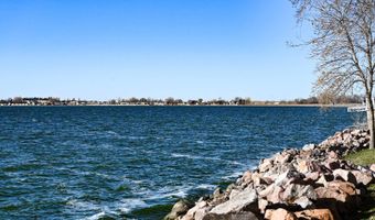 198 W Lake Dr, Arlington, SD 57212