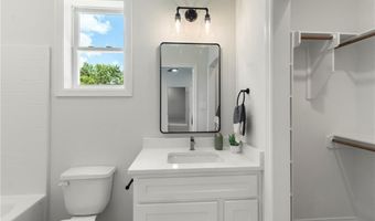 1104 Berkeley St, College Station, TX 77840