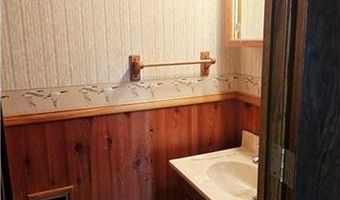 1713 S Shore Dr, Albert Lea, MN 56007