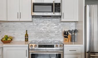 555 Pierce St 203, Albany, CA 94706