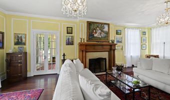 717 Camelia Ave, Baton Rouge, LA 70806