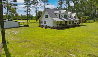 634 Alapaha River Dr, Alapaha, GA 31622