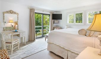 140 Connection St, Newport, RI 02840